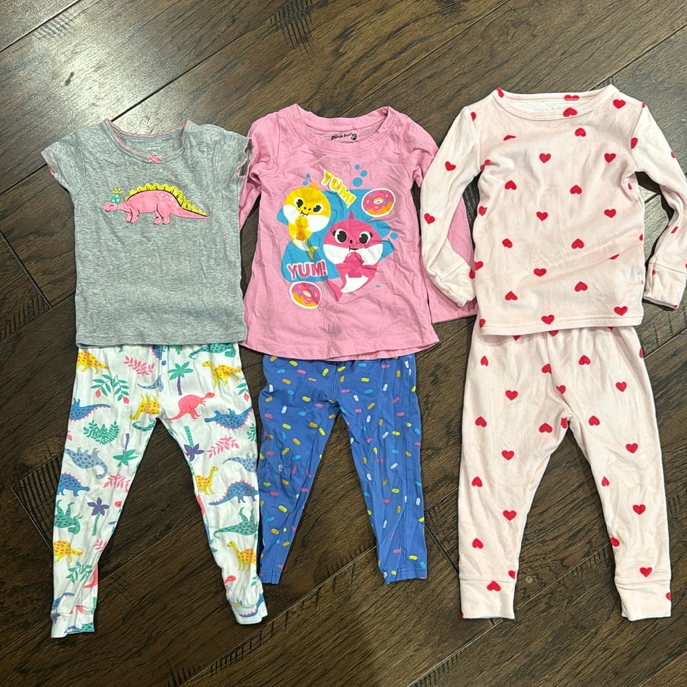 2T girls pajamas